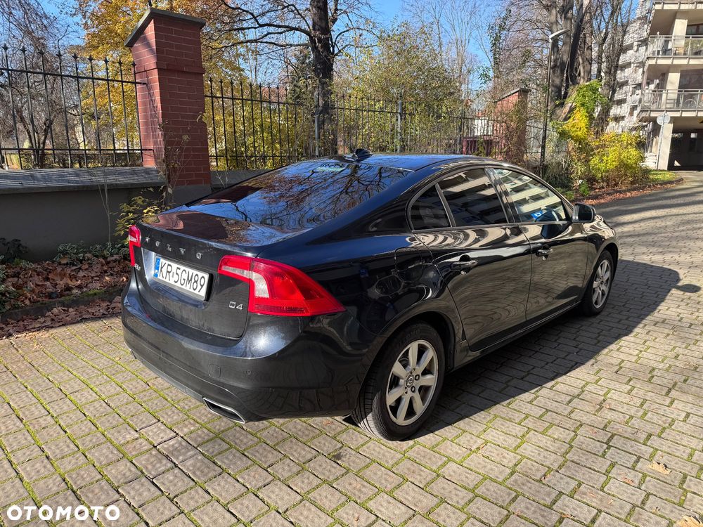 Volvo S60 D4 Drive-E Momentum - 5