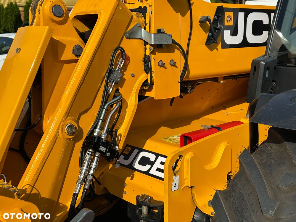 JCB 542-70 Industrial Plus - 10