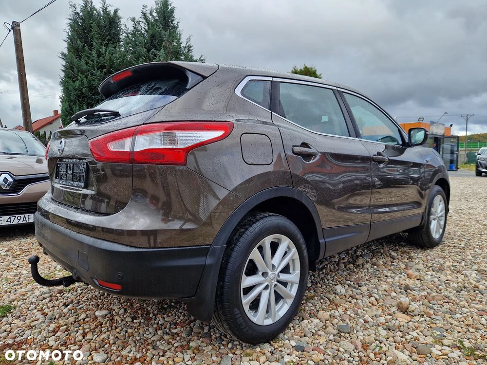 Nissan Qashqai 1.2 DIG-T Visia Xtronic - 5