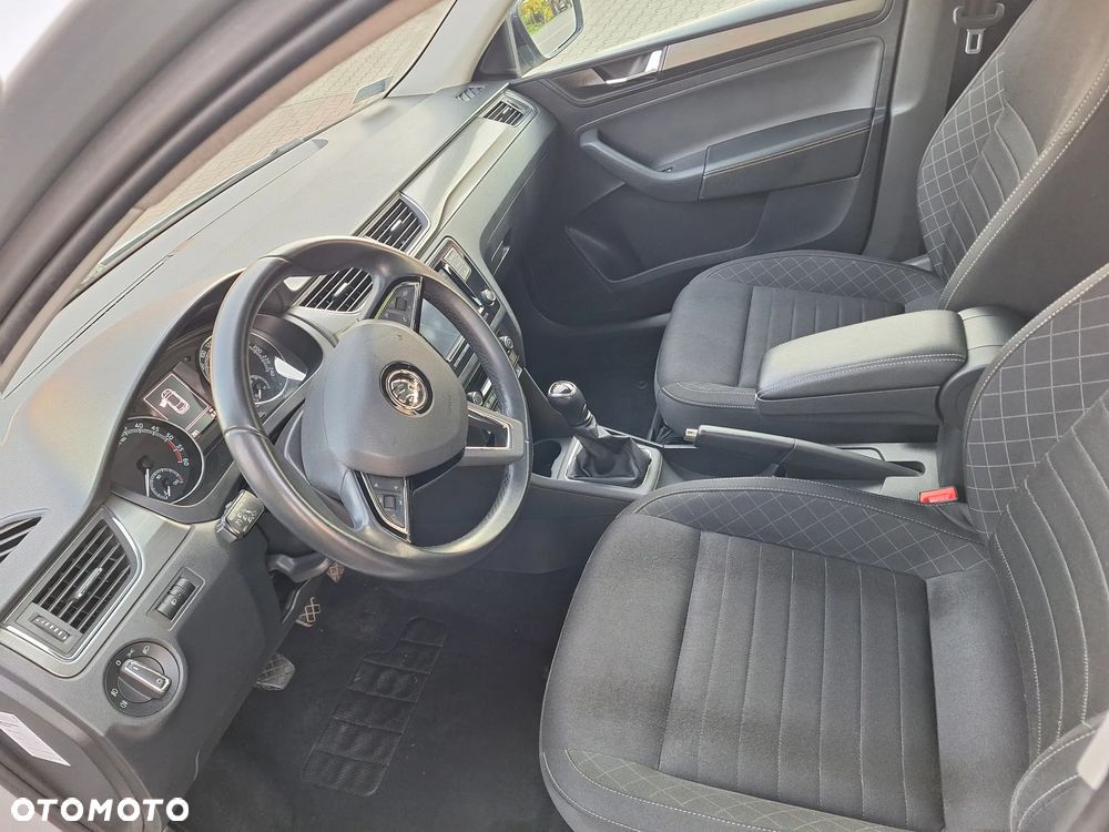 Skoda RAPID 1.6 TDI DPF Ambition - 3