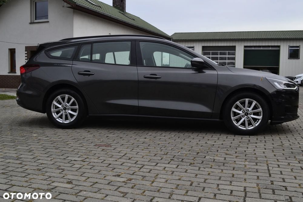 Ford Focus 1.0 EcoBoost Hybrid ACTIVE - 8