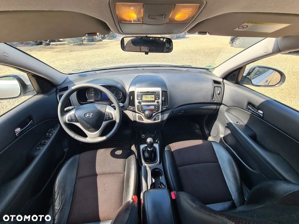 Hyundai i30 i30cw 1.4 Edition 20 - 23