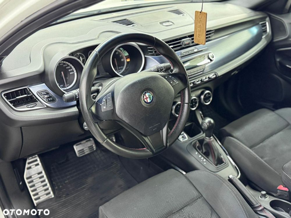 Alfa Romeo Giulietta 1.4 TB MultiAir Distinctive TCT - 4