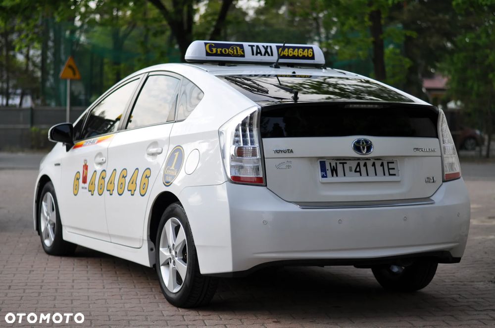 Toyota Prius 1.8 HSD Life - 2