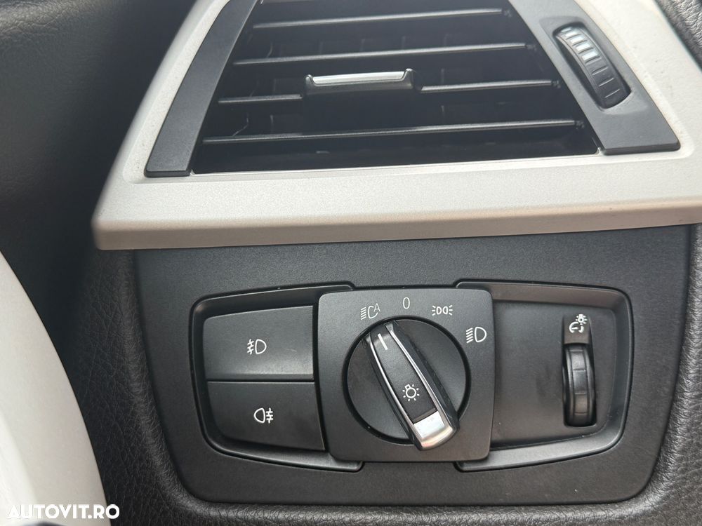BMW Seria 3 320d Aut. Advantage - 22
