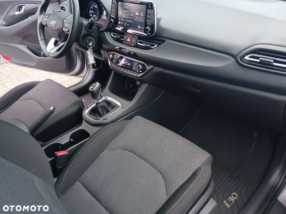 Hyundai i30 1.5 T-GDI 48V Smart - 29