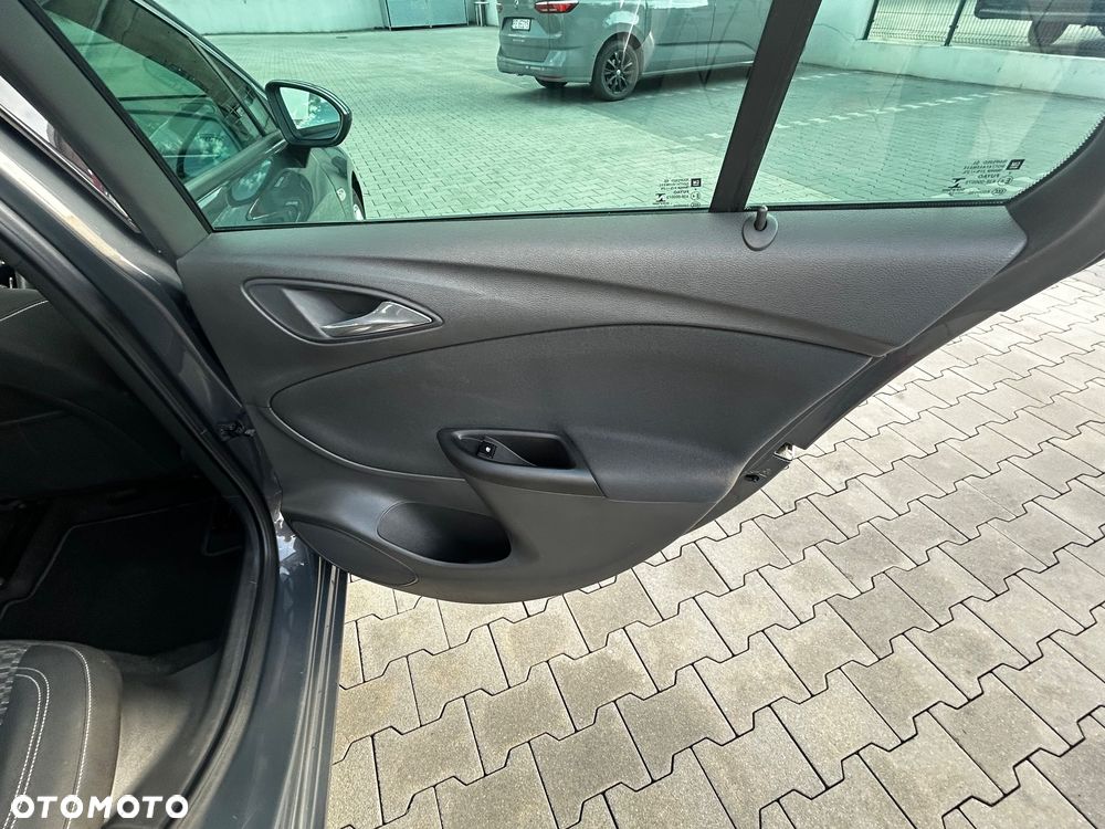 Opel Astra 1.4 T Dynamic - 16