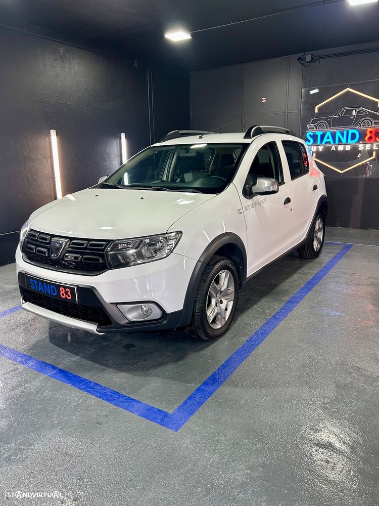Dacia Sandero Stepway dCi 90 Ambiance - 1
