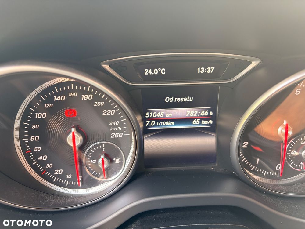 Mercedes-Benz CLA 180 - 9