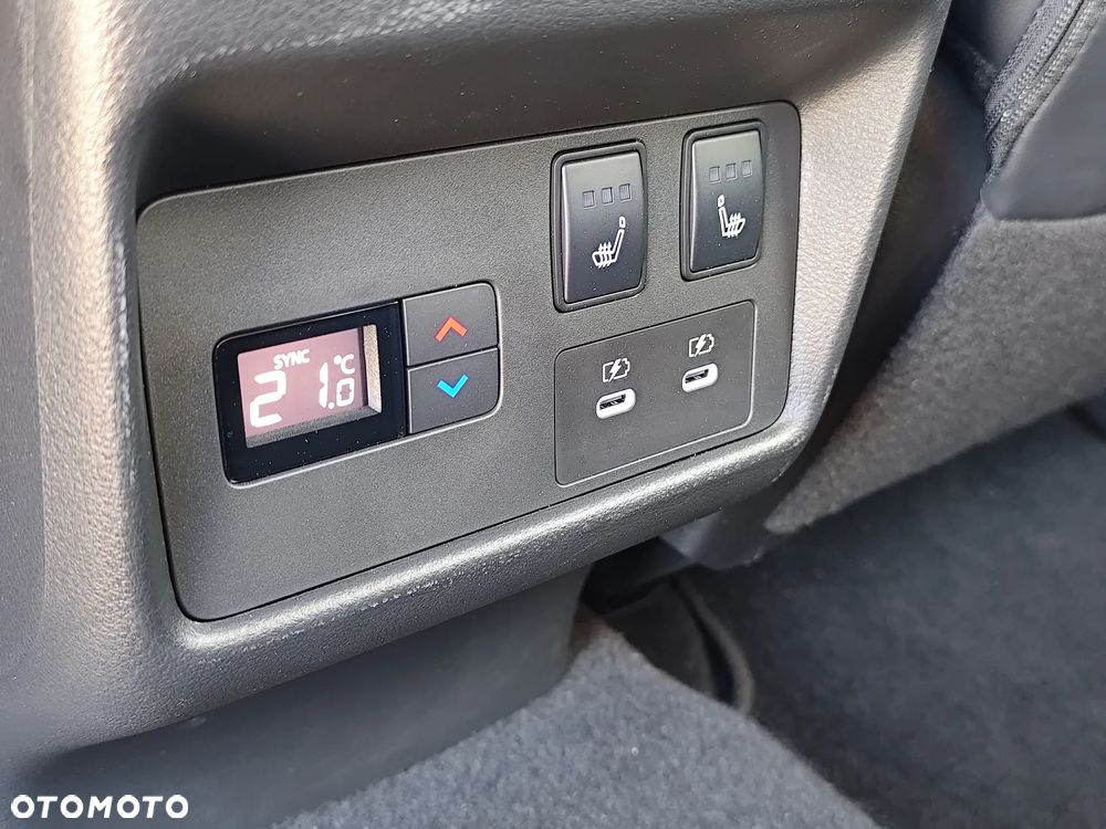Nissan X-Trail 1.5 VC-T e-POWER N-Connecta e-4ORCE 7os - 13