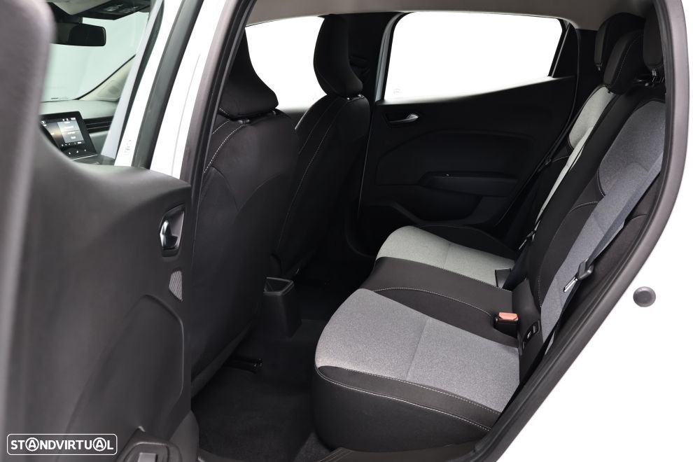 Renault Clio 1.0 TCe Evolution - 24