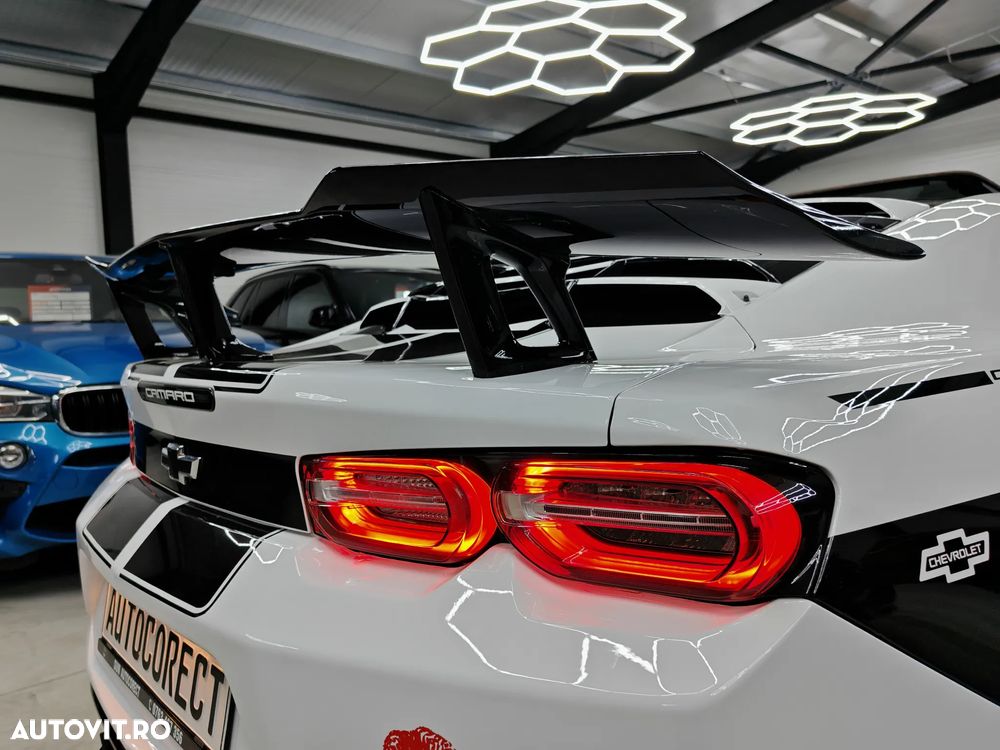 Chevrolet Camaro - 27