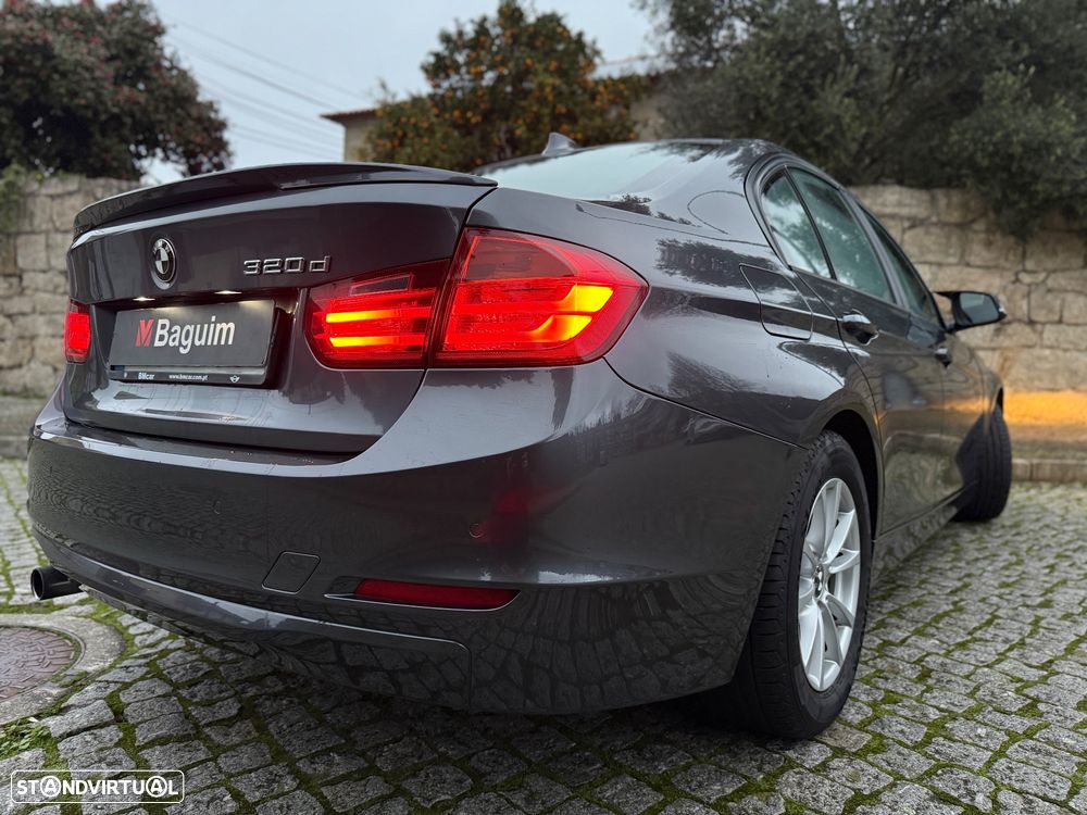 BMW 320 d - 3