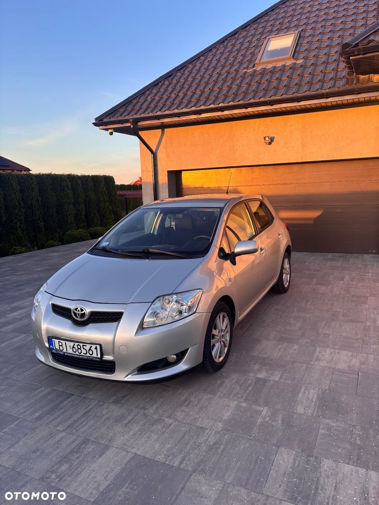 Toyota Auris 1.4 D-4D Premium MM - 1