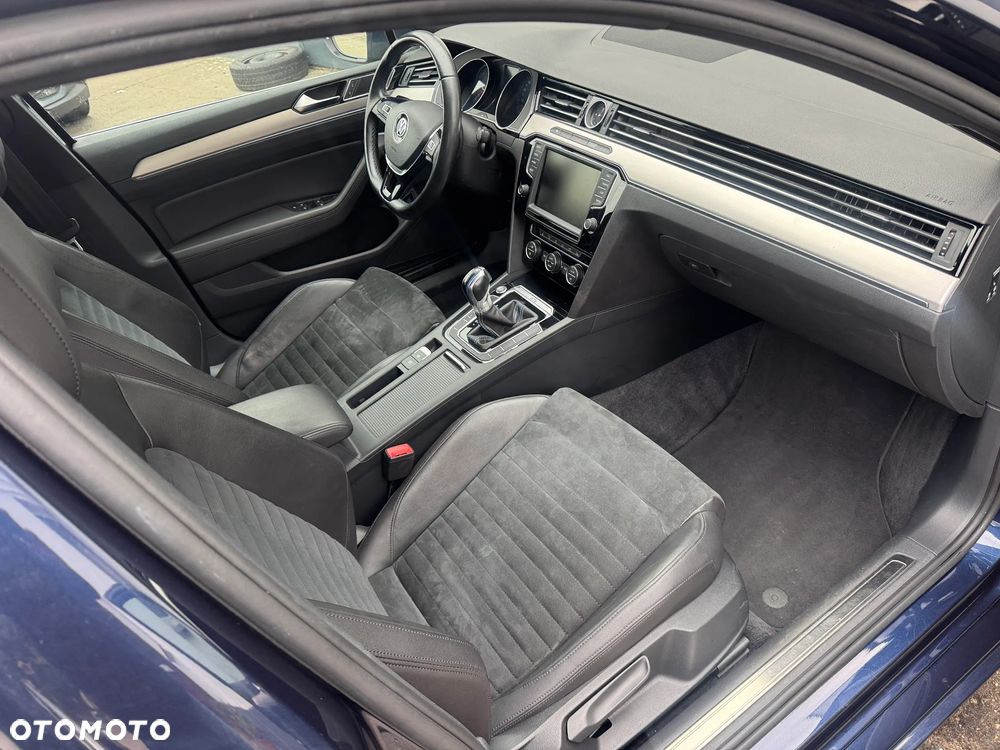 Volkswagen Passat - 6
