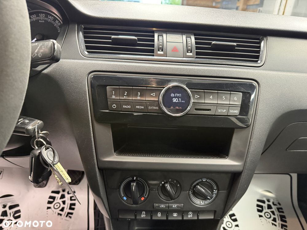 Skoda RAPID - 12