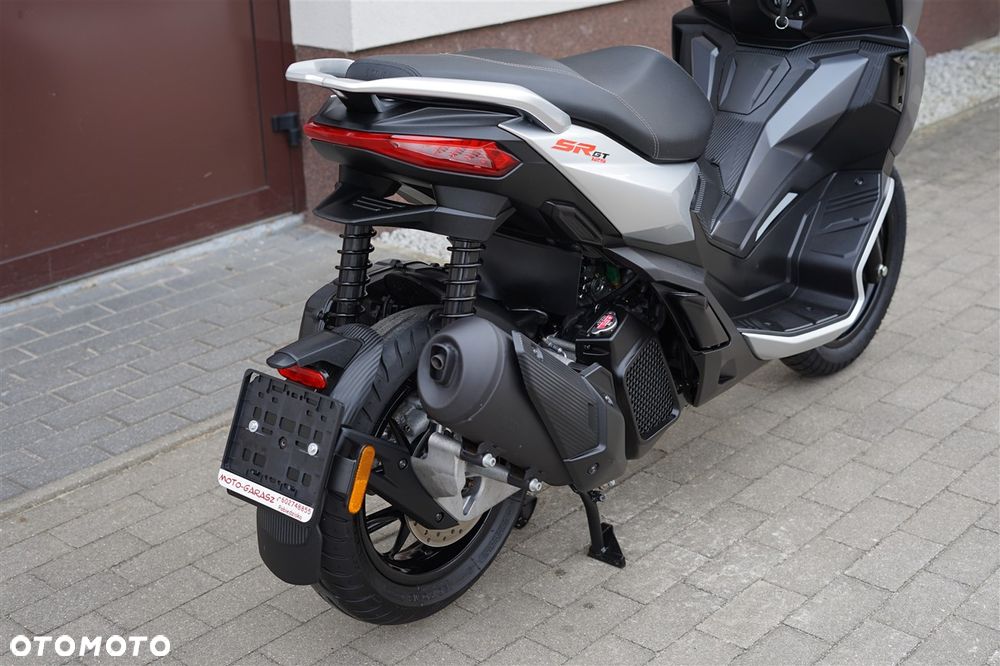 Aprilia SR - 7