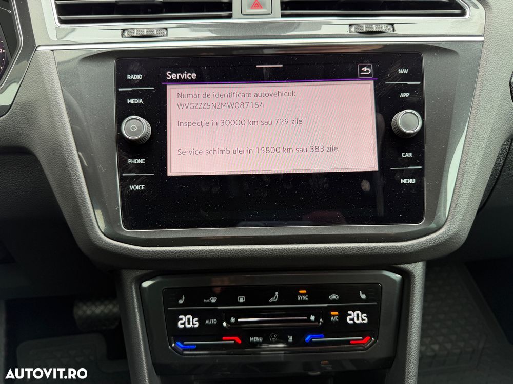 Volkswagen Tiguan 2.0 TDI 4Mot DSG Elegance - 31