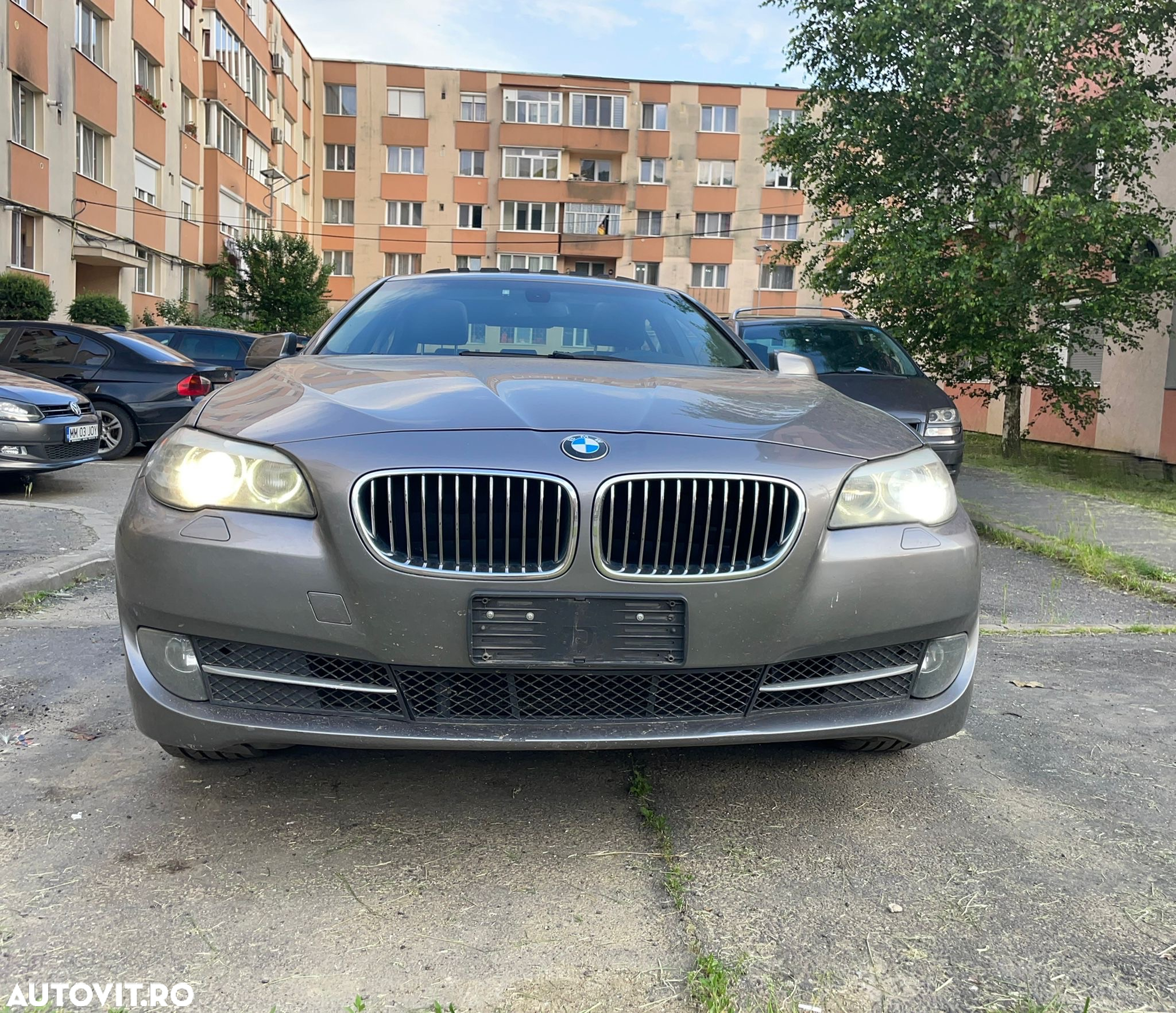 BMW Seria 5 520d Touring Aut. Modern Line - 13