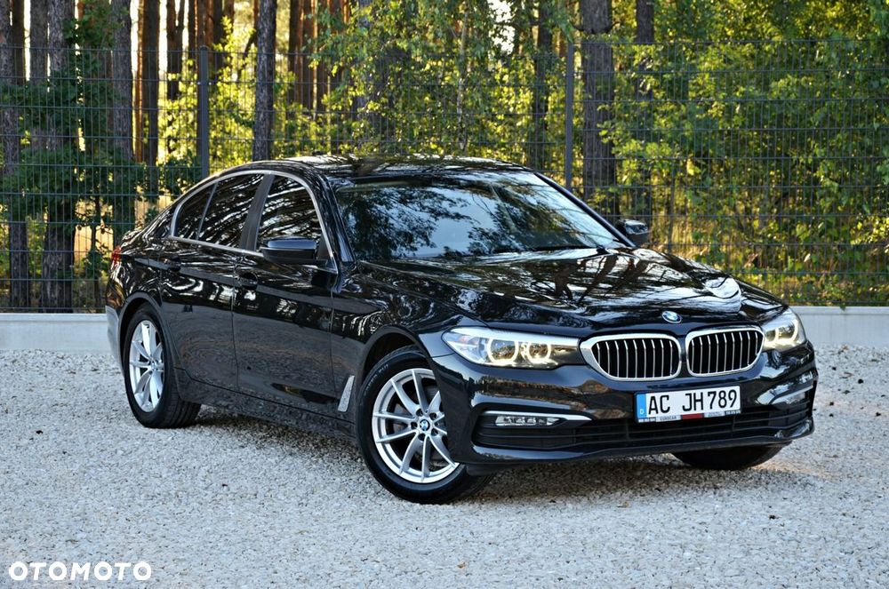 BMW Seria 5 520d Sport Line - 2