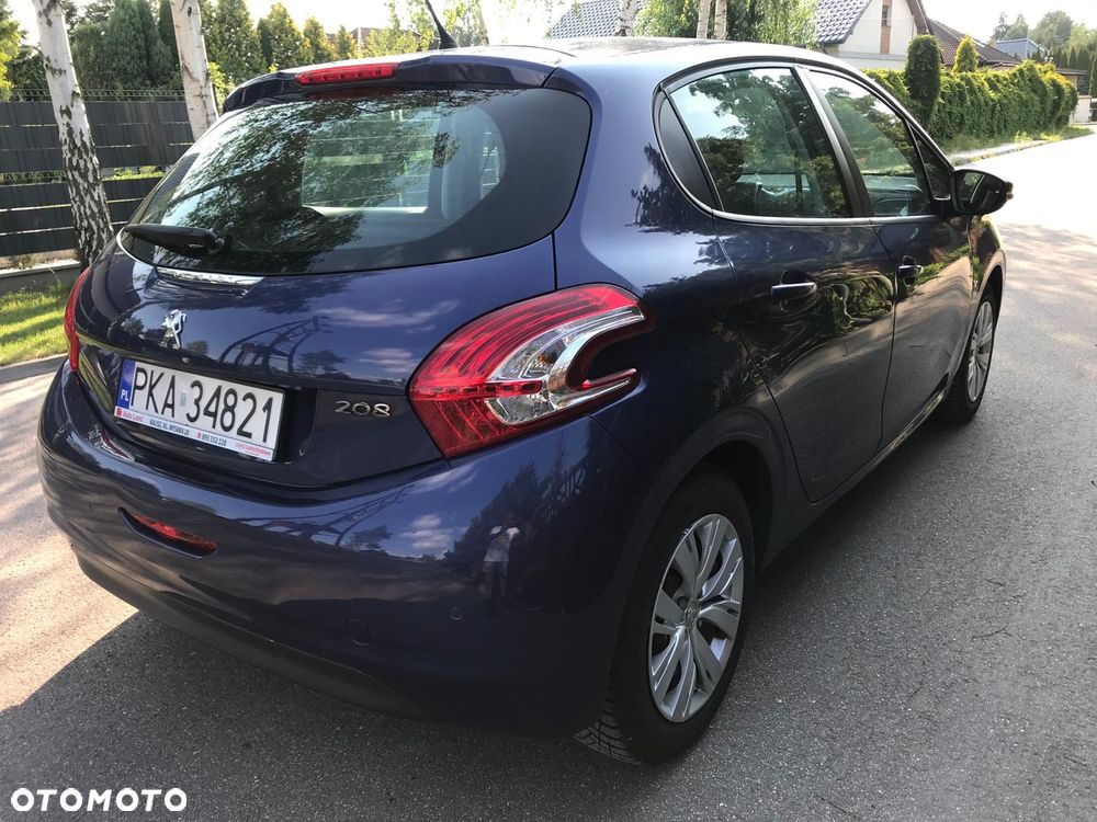Peugeot 208 - 6
