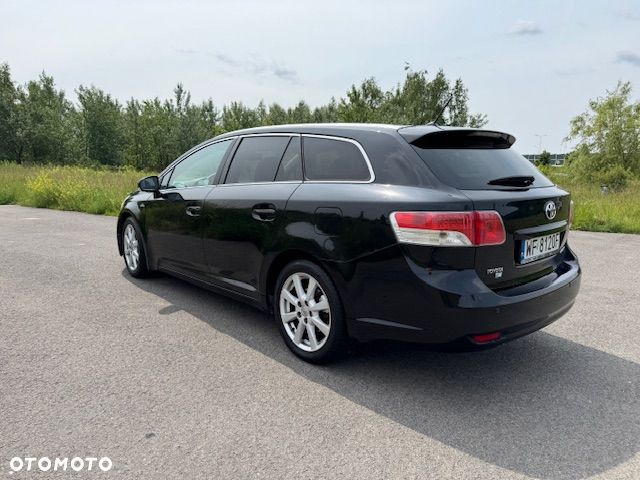 Toyota Avensis 2.2 D-CAT Premium - 5