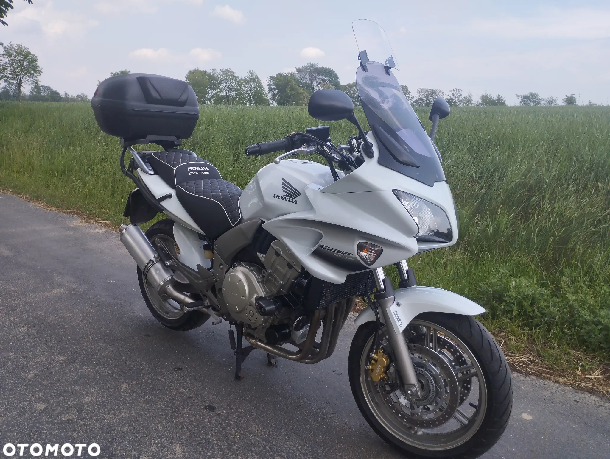 Honda CBF - 12