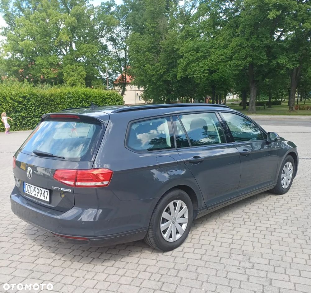 Volkswagen Passat 2.0 TDI (BlueMotion Technology) DSG Comfortline - 4