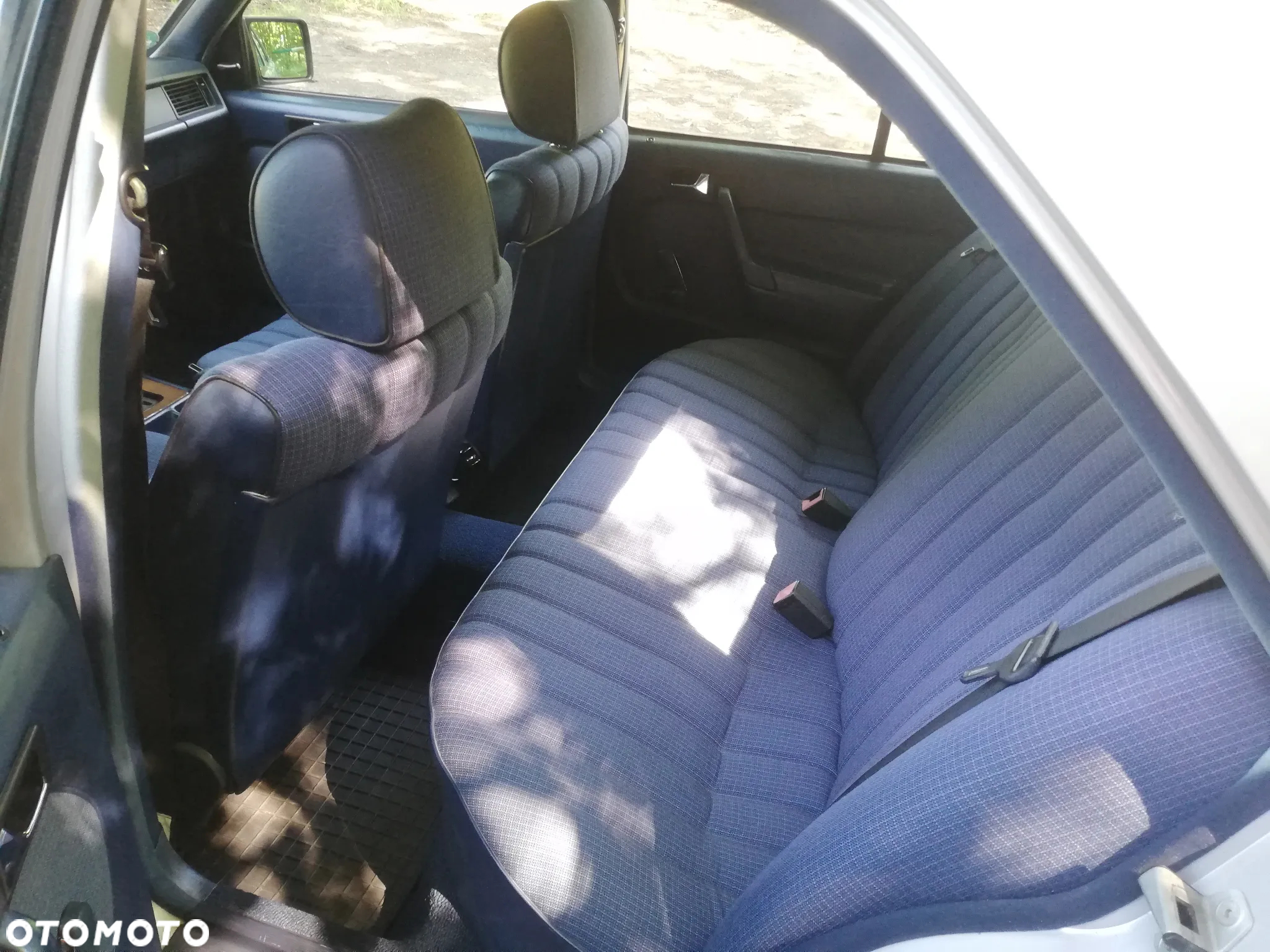 Mercedes-Benz W201 (190) - 22