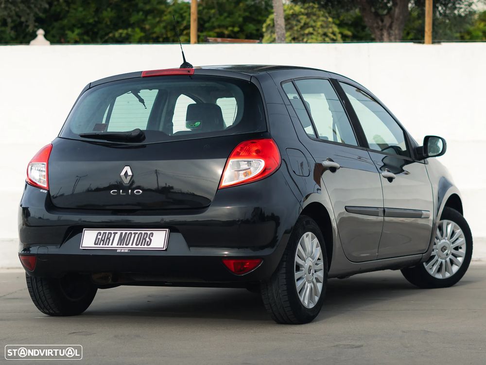 Renault Clio 1.2 16V Dynamique - 9