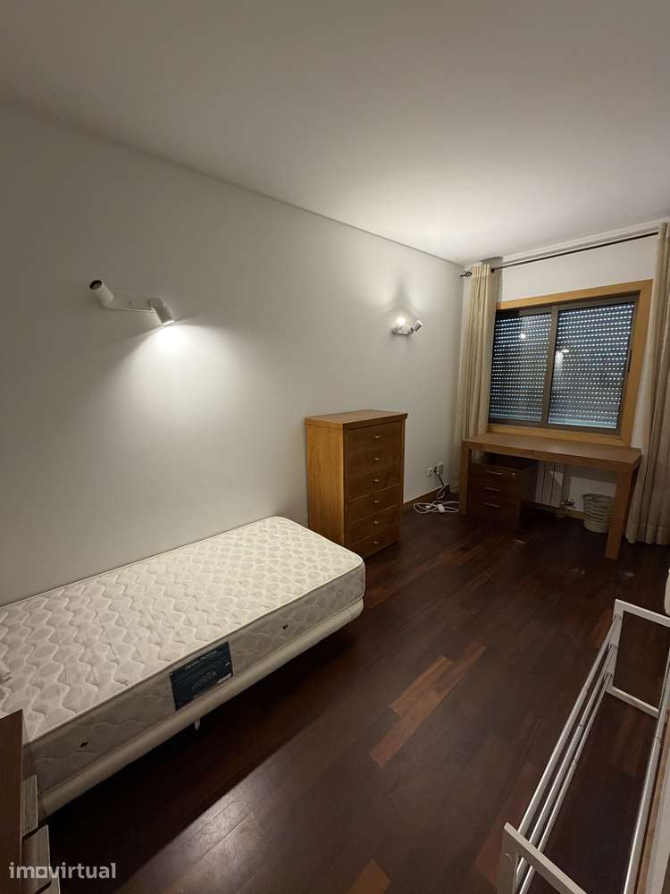 Apartamento T2 no Porto - Zona Universitária | Garagem | 950€/mês - Grande imagem: 5/6