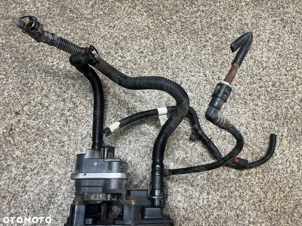 Pompka pompa weze obudowa filtra paliwa Suzuki Grand Vitara 2 II 2.7 V6 - 1