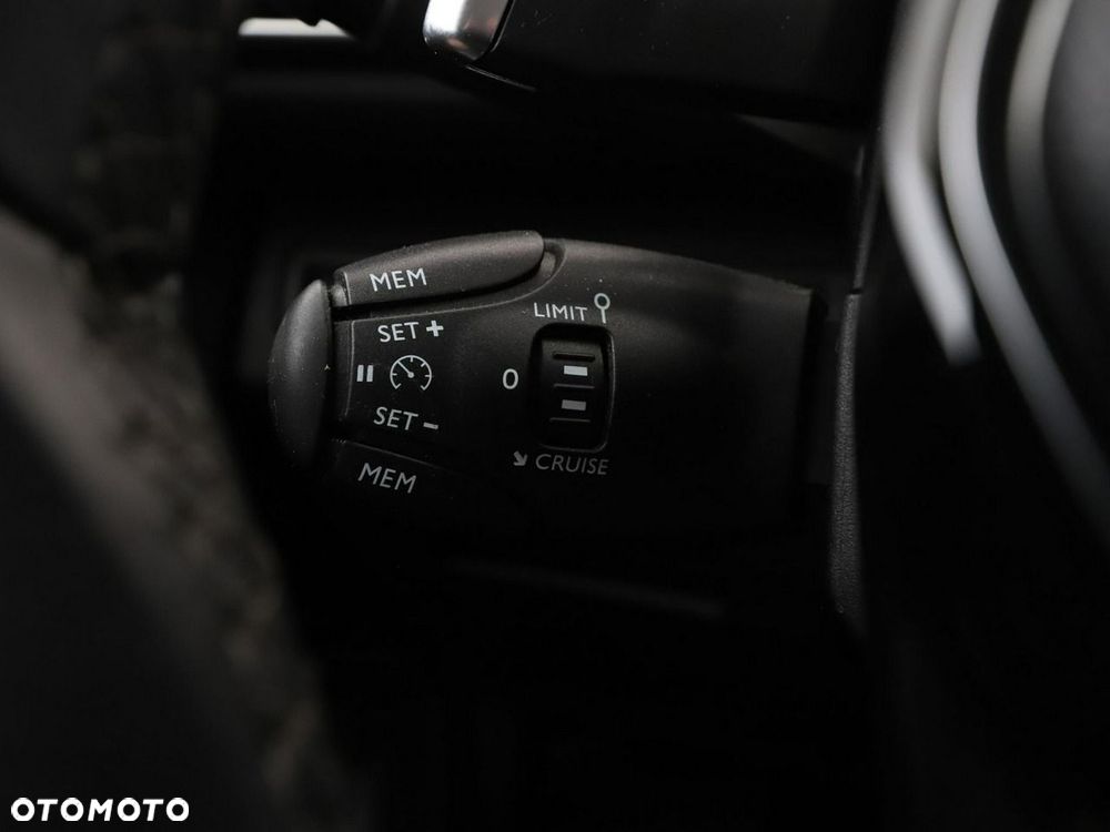 Peugeot 3008 PureTech 130 Stop & Start GPF EAT8 Allure - 35