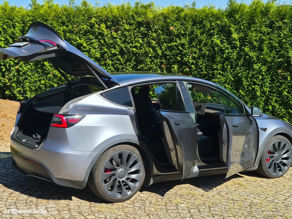 Tesla Model Y Performance Tração Integral - 14