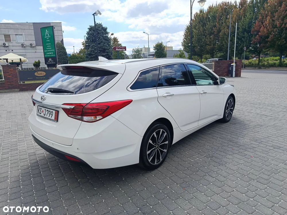 Hyundai i40 Kombi blue 1.7 CRDi DCT Premium - 8