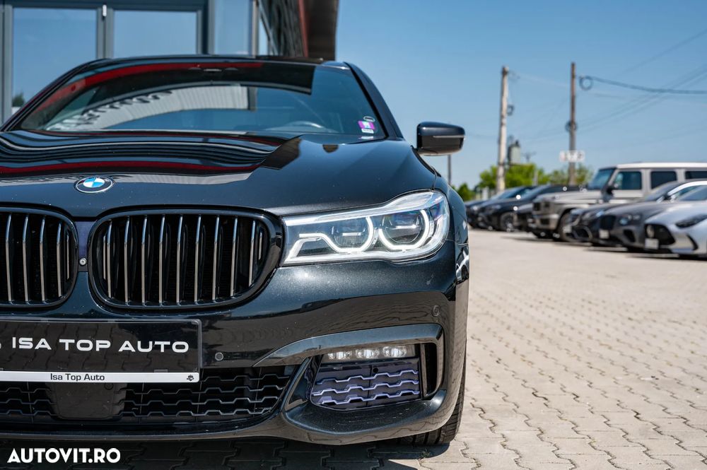 BMW Seria 7 740e iPerformance - 31
