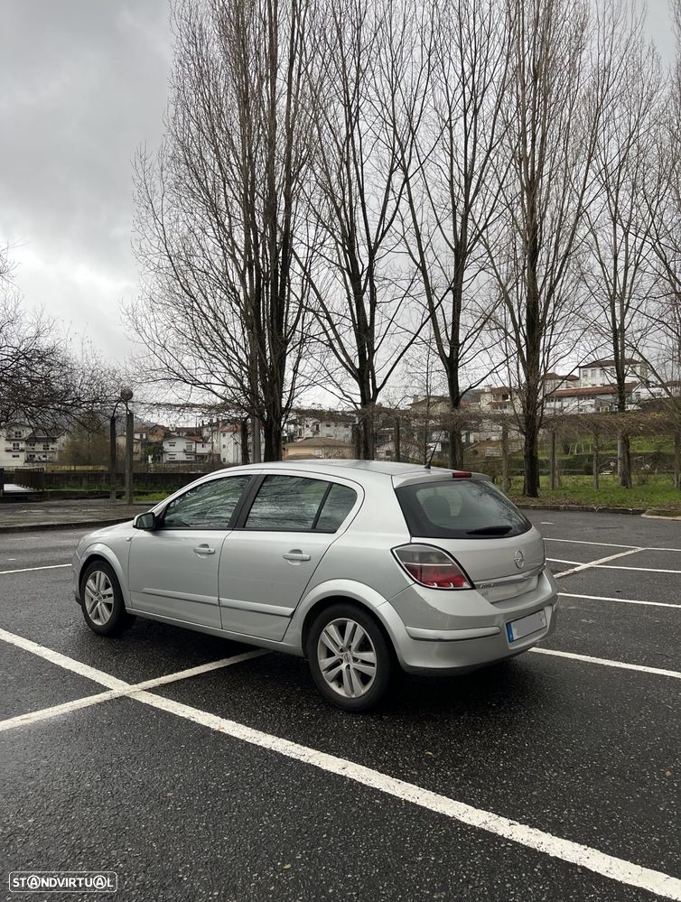 Opel Astra 1.3 CDTI Cosmo - 4