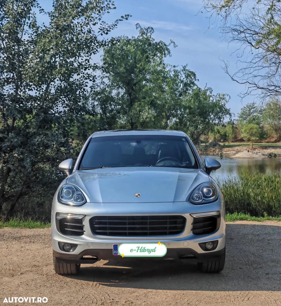 Porsche Cayenne - 2