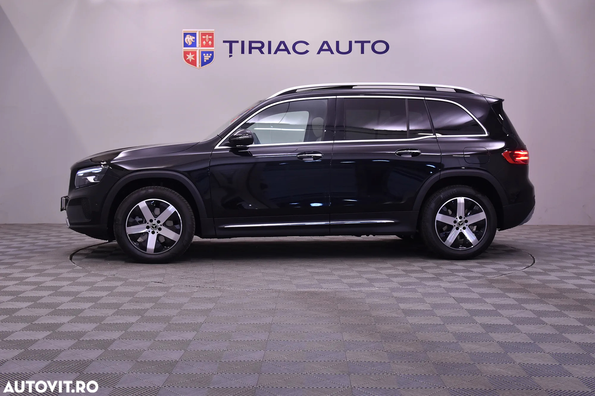 Mercedes-Benz GLB 220 4Matic 8G-DCT AMG Line Advanced Plus - 2