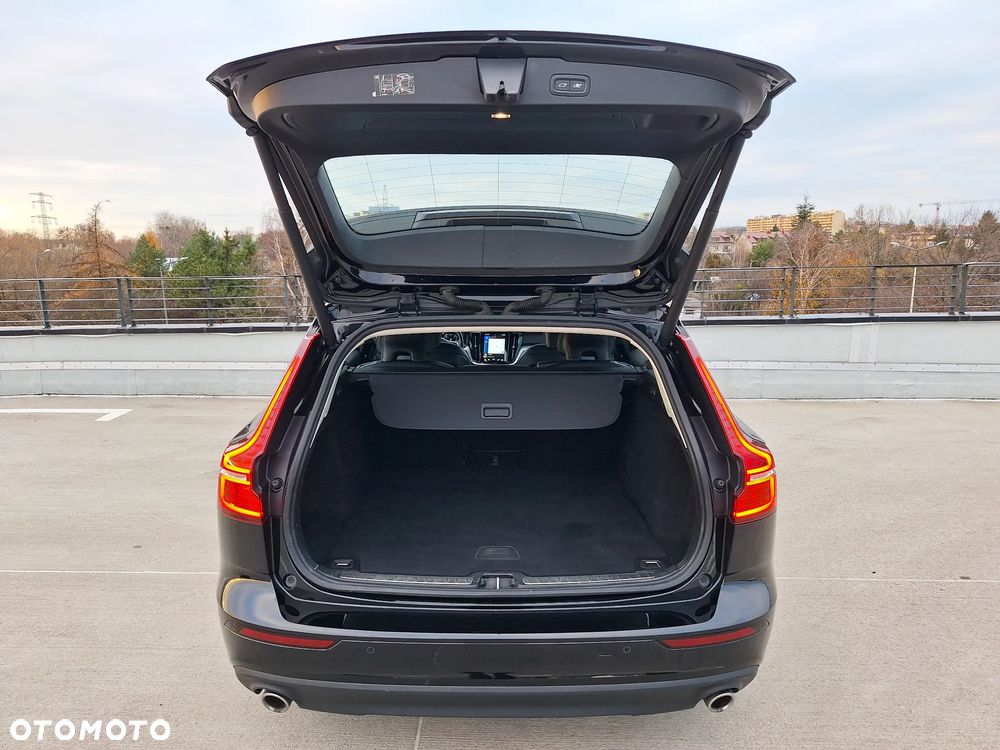 Volvo V60 D4 Momentum Pro - 13