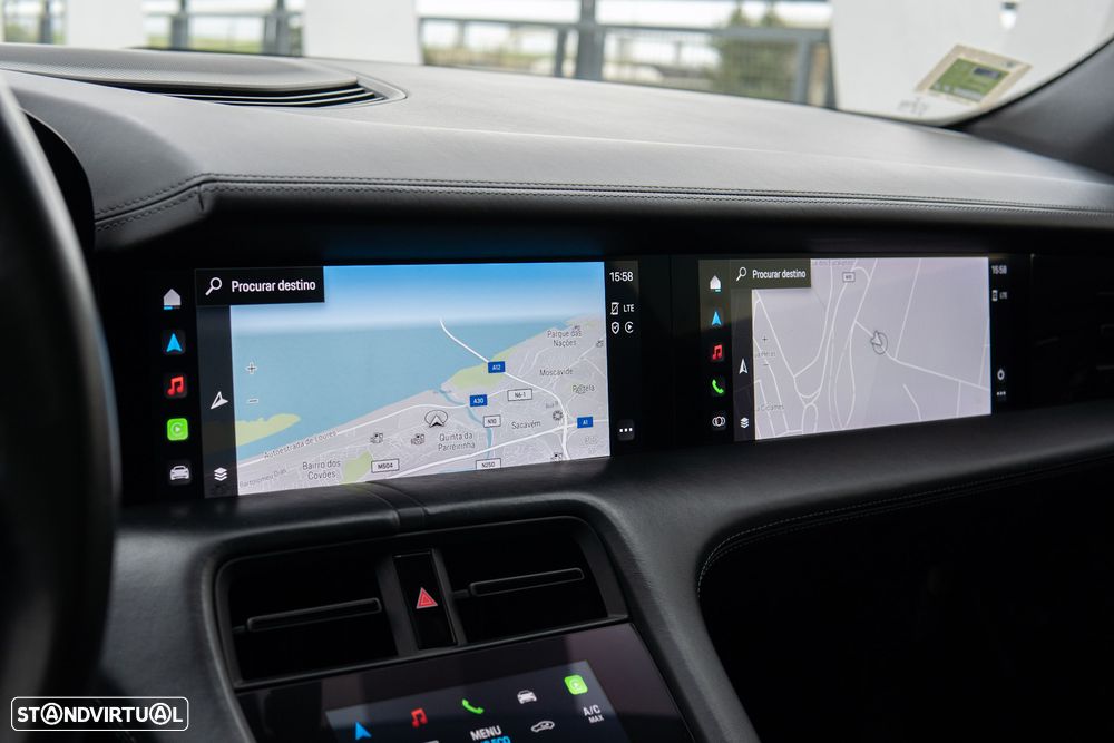 Porsche Taycan 4S - 29