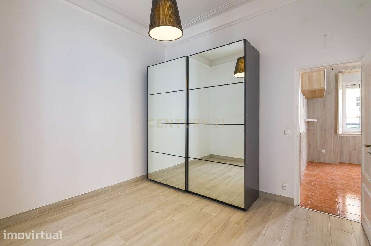 Apartamento T2 na Penha de França, Lisboa - Estacionamento privativo - Grande imagem: 4/19