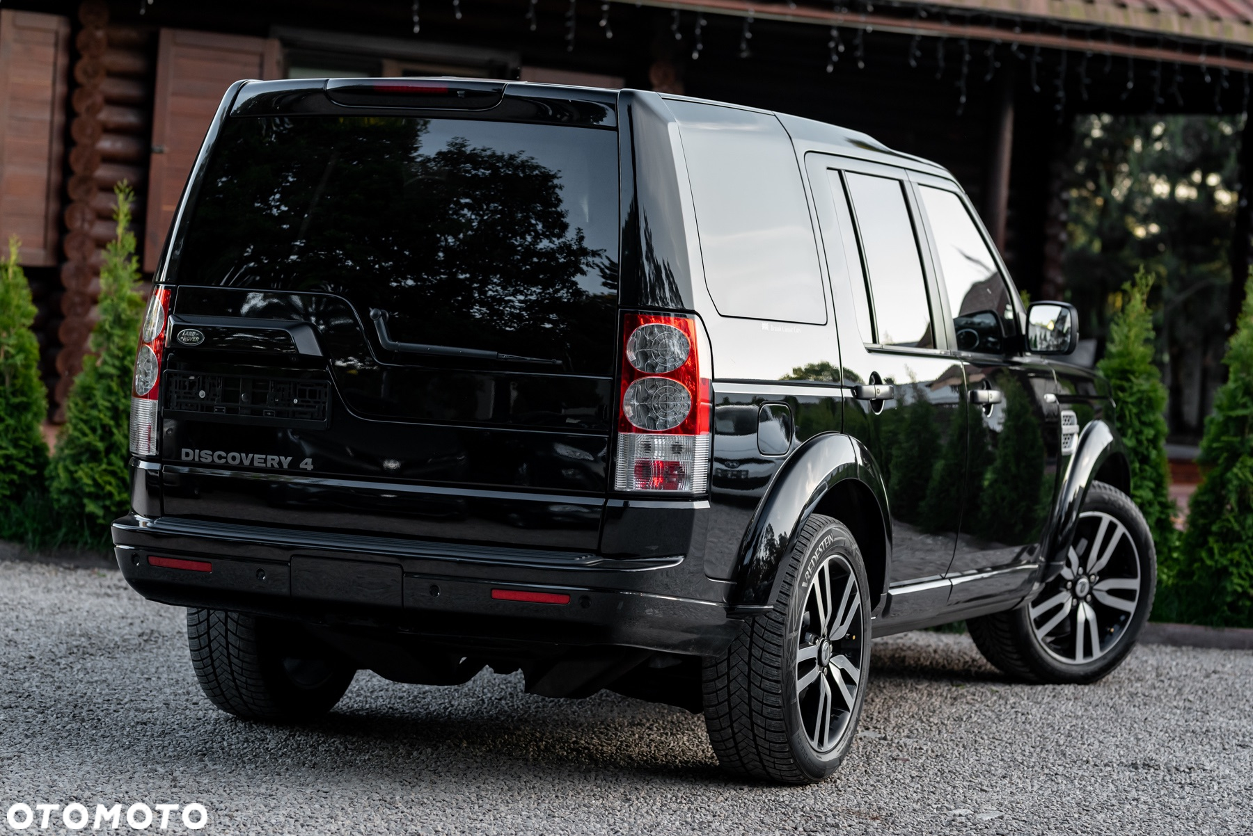 Land Rover Discovery SD V6 HSE - 12