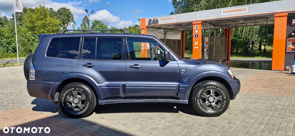 Mitsubishi Pajero - 6
