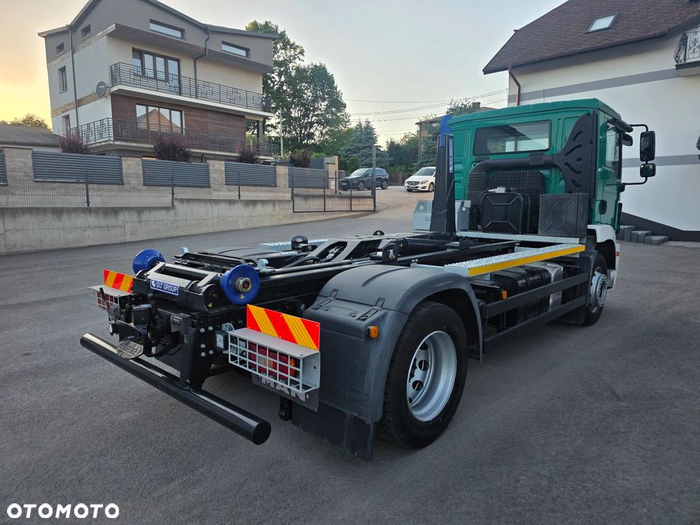 MAN TGM 18.340 urządzenie hakowe AXOR - 8