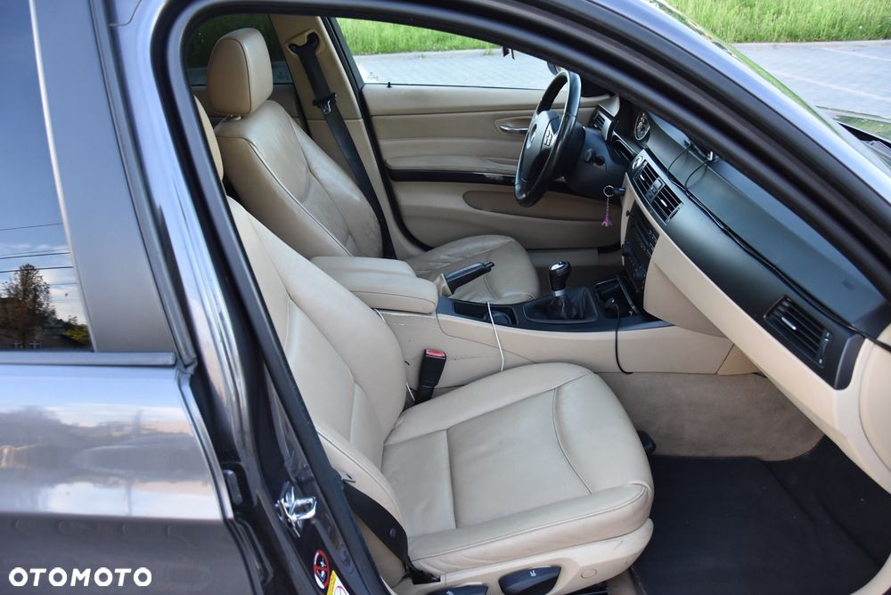 BMW Seria 3 - 8