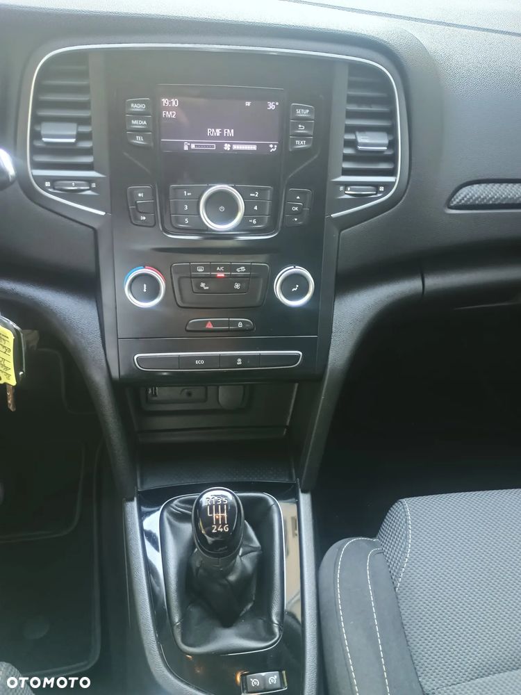Renault Megane ENERGY TCe 100 LIFE - 16