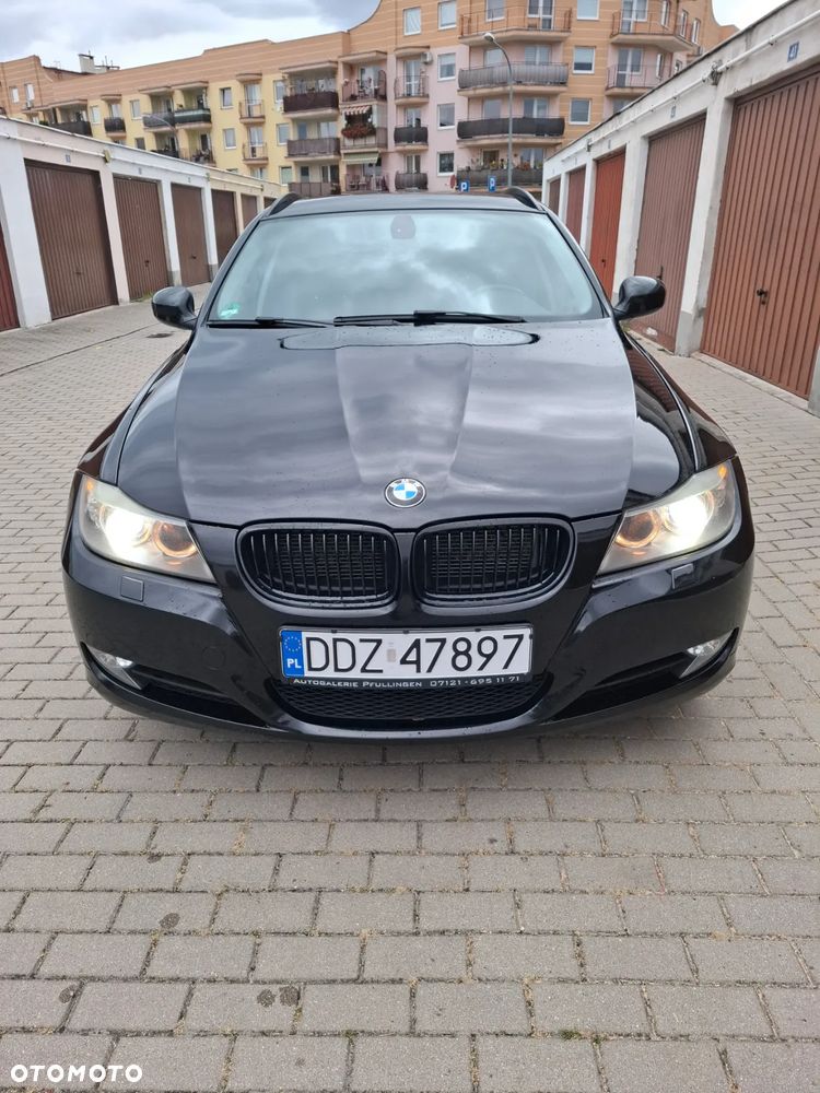 BMW Seria 3 318d DPF Touring - 4