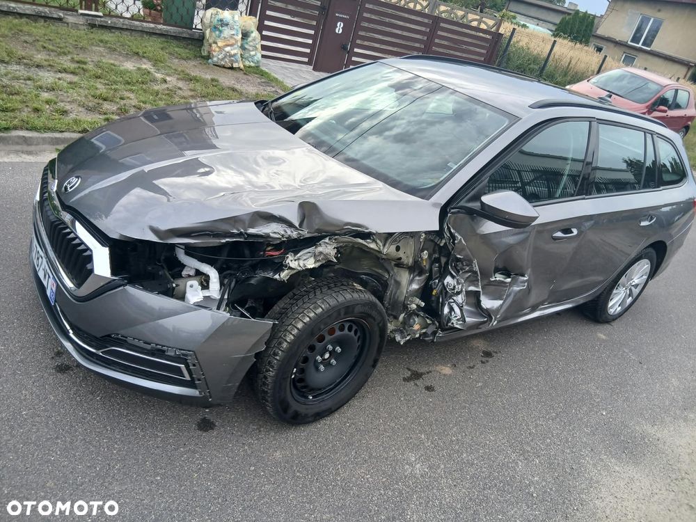 Skoda Octavia 2.0 TDI Sportline DSG - 18