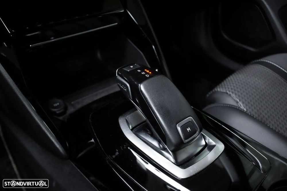 Peugeot 2008 1.5 BlueHDi GT EAT8 - 20